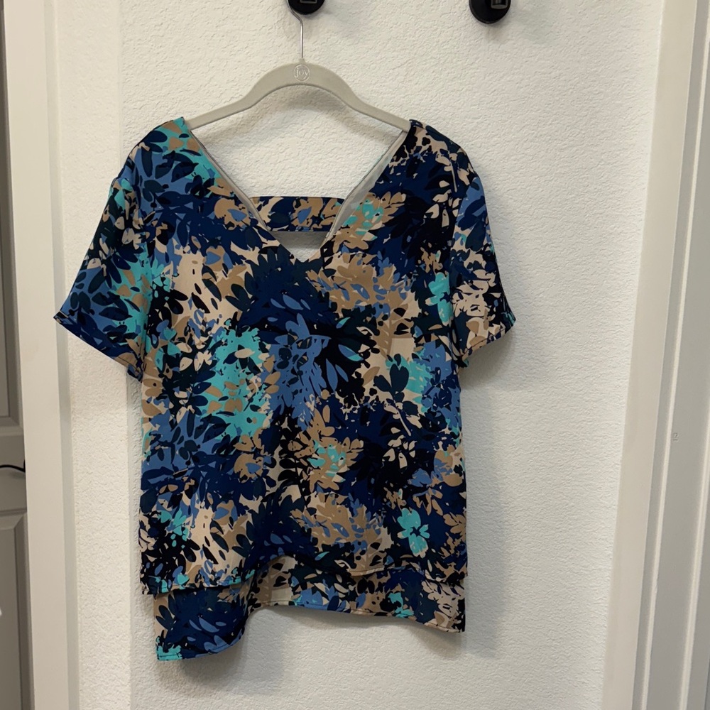 Banana Republic Multicolor Floral V-Neck Blouse